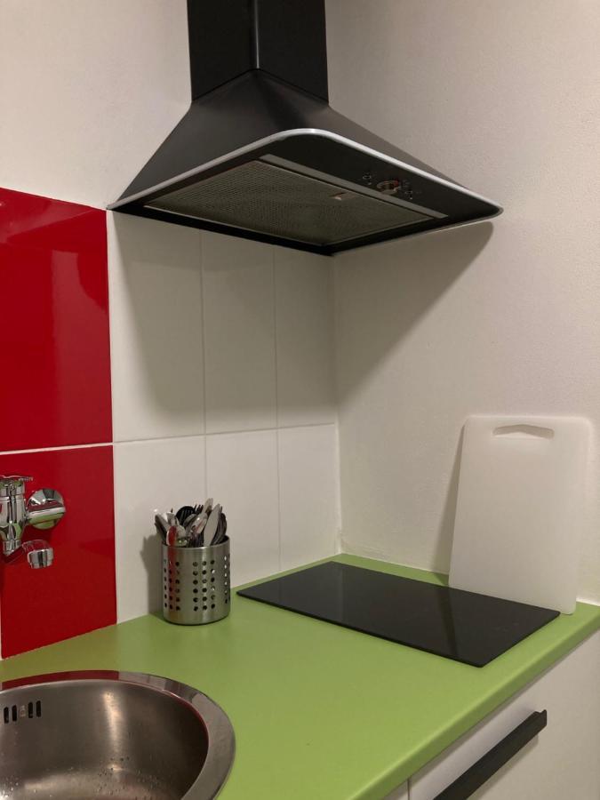 Capsule Hostel Zizkov Tower 布拉格 外观 照片