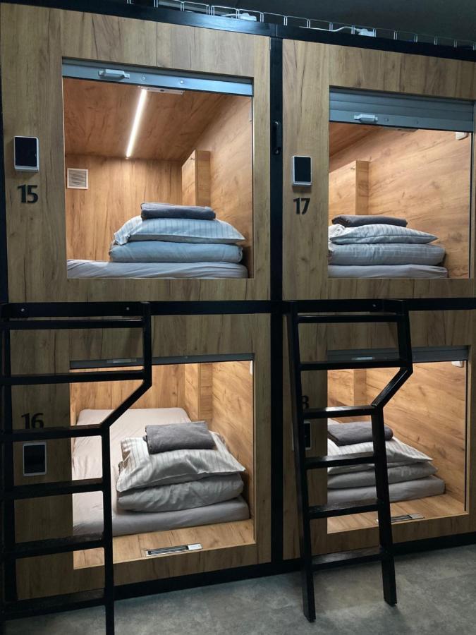 Capsule Hostel Zizkov Tower 布拉格 外观 照片