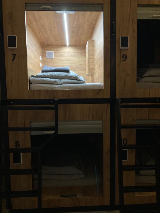 Capsule Hostel Zizkov Tower 布拉格 外观 照片